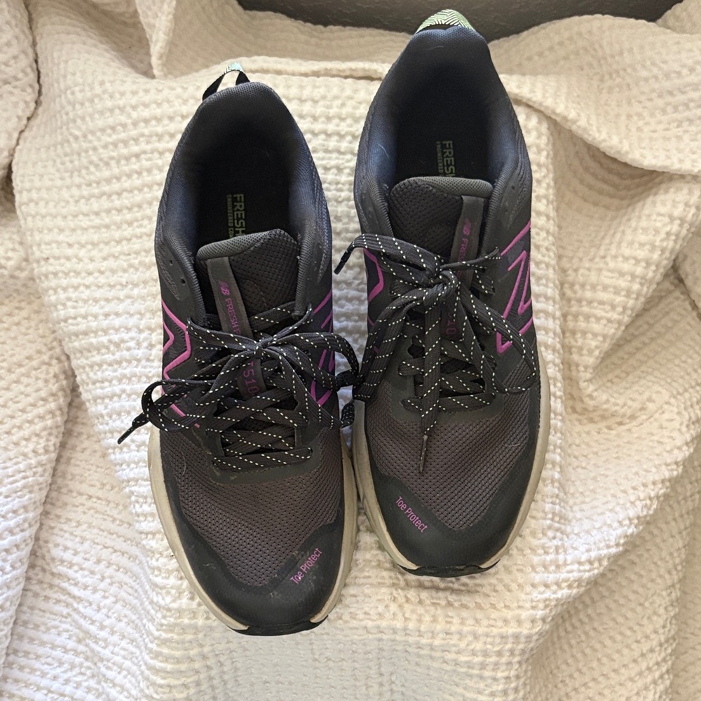 New Balance Women's Sneakers - Dark Gray and Purple